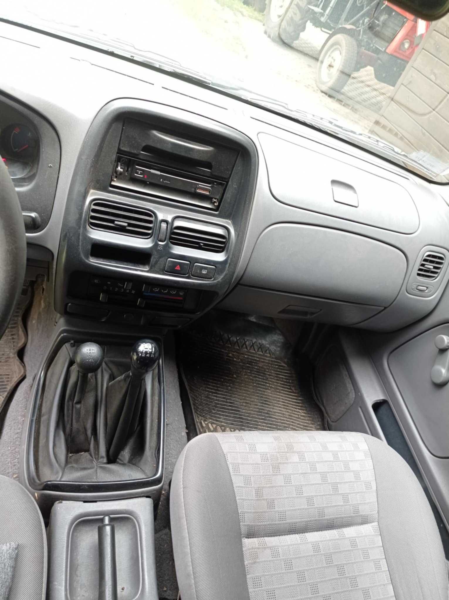 Nissan Navara 2.5 TDI 4x4