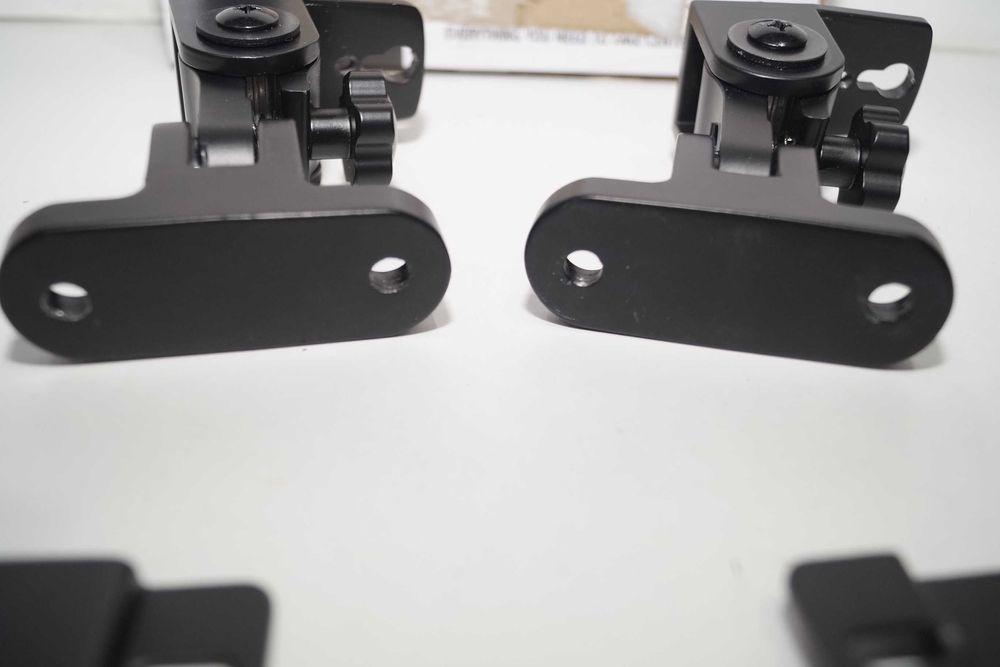 2 sztuki Uniwersalny uchwyt metalowy wspornik na głośnik ścienny 1para