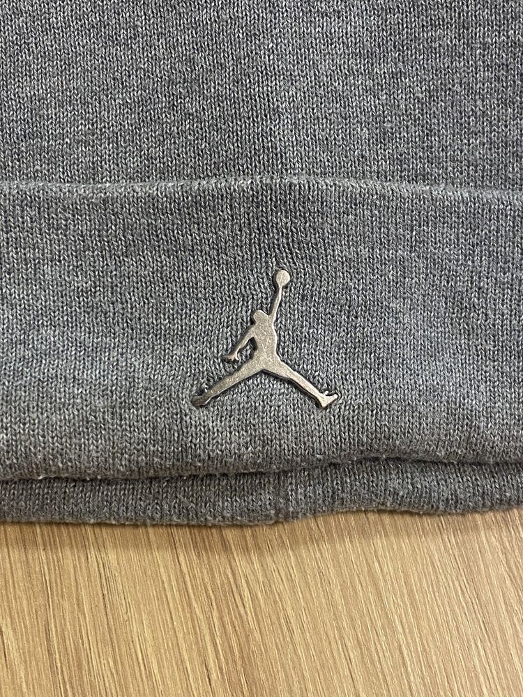 Шапка AirJordan Peak Essential Beanie