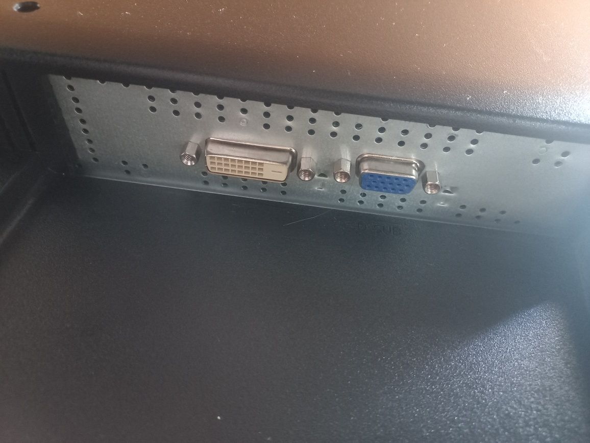 Продам монітор philips 24