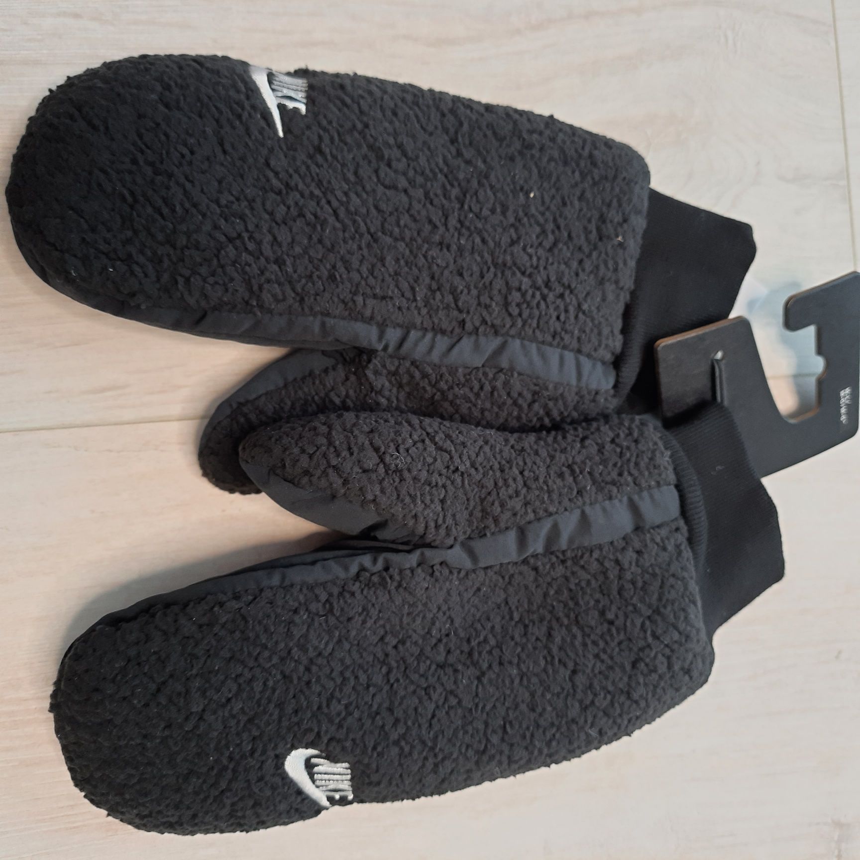 Оригінальні рукавиці  Nike DX7871-091

Gloves