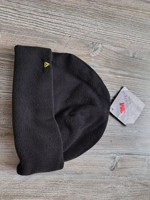 Kara czapka z polaru nowa