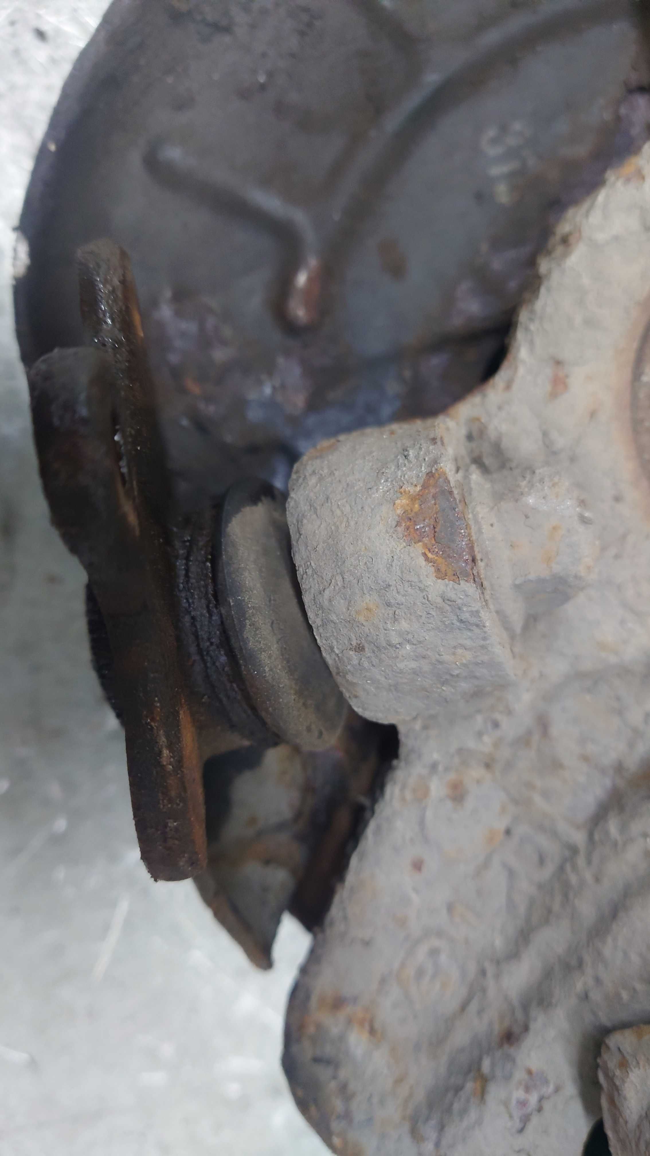 Skoda Fabia 1 I MK1 Zwrotnica Piasta Lewy Przód Lewa Przednia LP