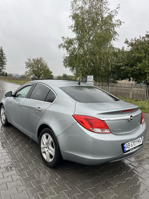 Opel Insignia 2.0 Дизель 2011