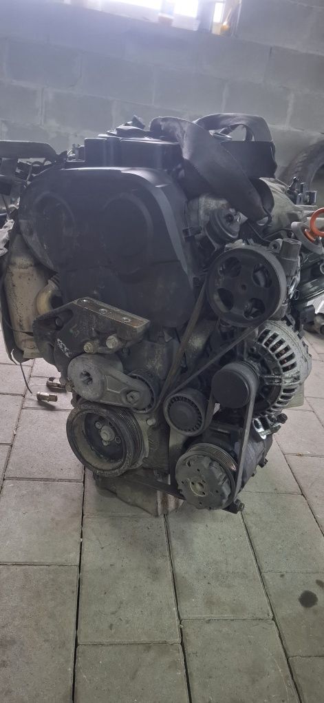Мотор двигун dodge caliber journey chrysler Jeep 2.0crd BWD