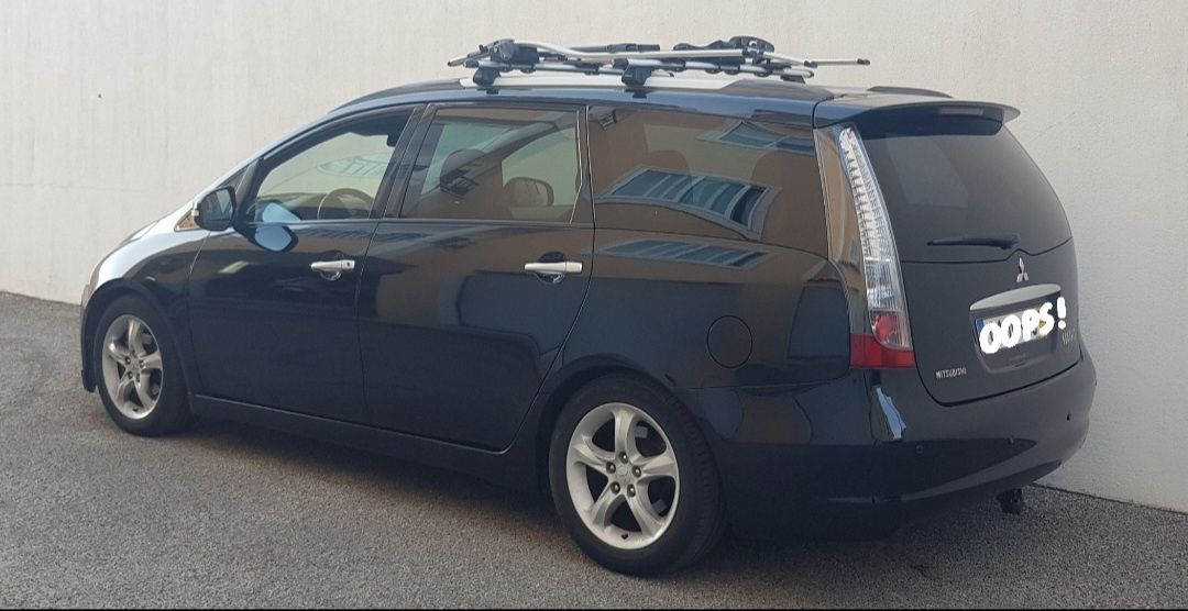 Mitsubishi Grandis (Ano 2010]