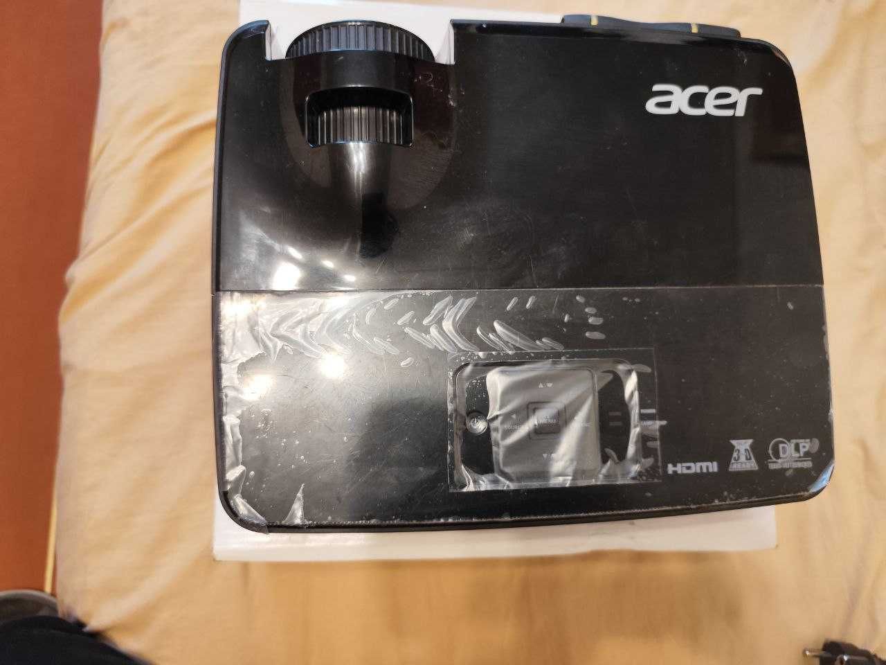 Проєктор Acer P1120 в гарному стані