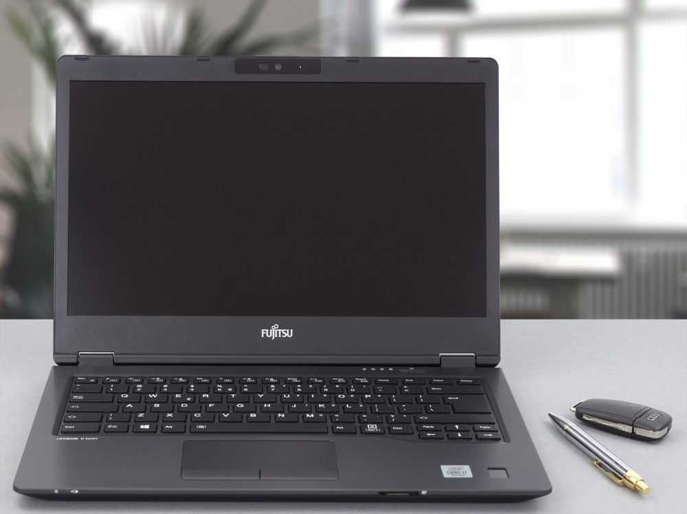 Portátil Fujitsu LifeBook U7310 Core i5 10ªGer 8GB SSD256 13.3" (Gar.)