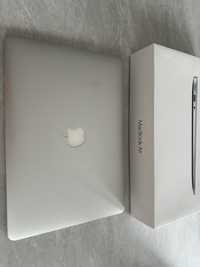 MacBook Air 13’ i5, 8GB RAM, 256GB SSD w oryginalnym opakowaniu