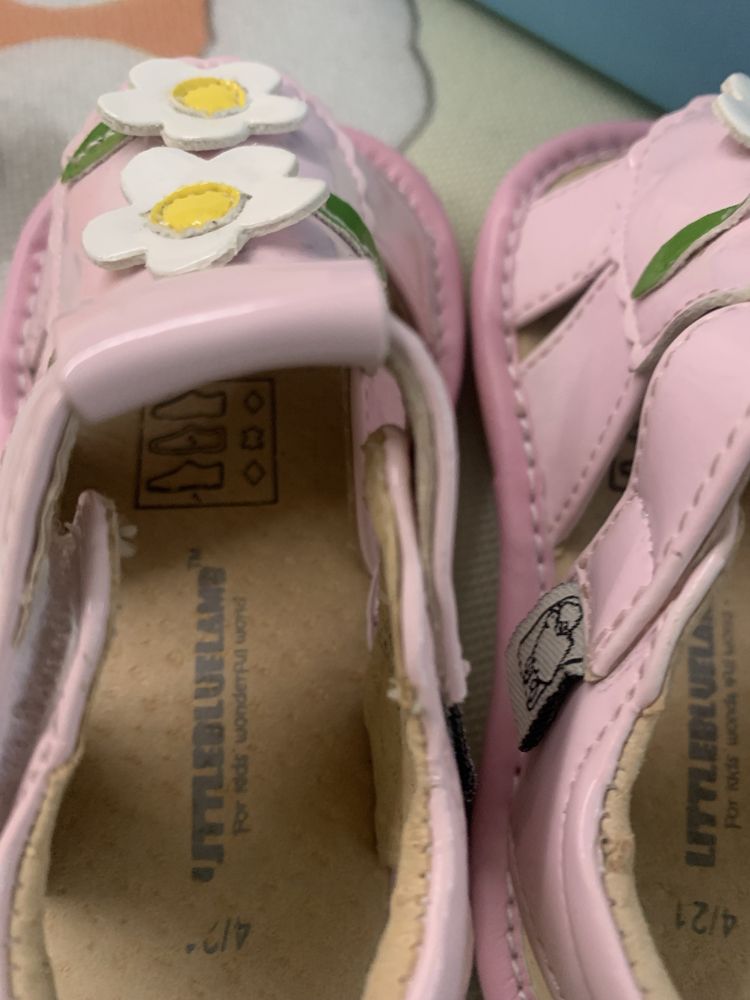 Nowe sandalki rozowe lakierki rozmiar 20 tj. 12,8cm