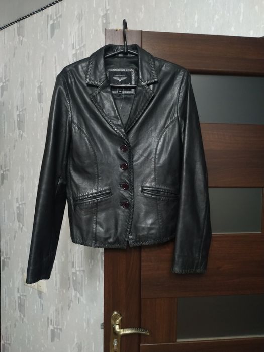Продам шкіряний піджак
