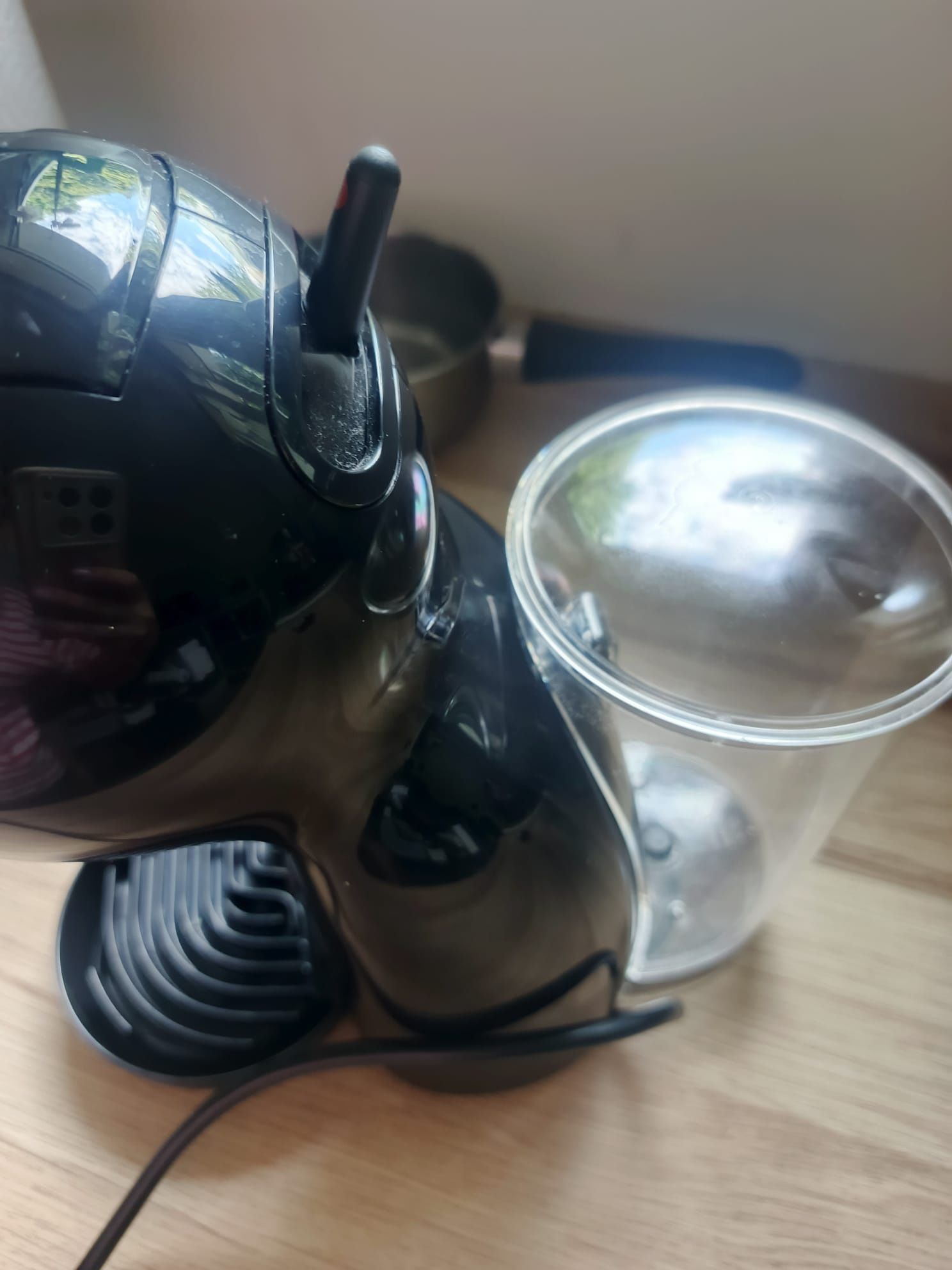 Sprzedam ekspres nescafe dolce Gusto Piccolo XS