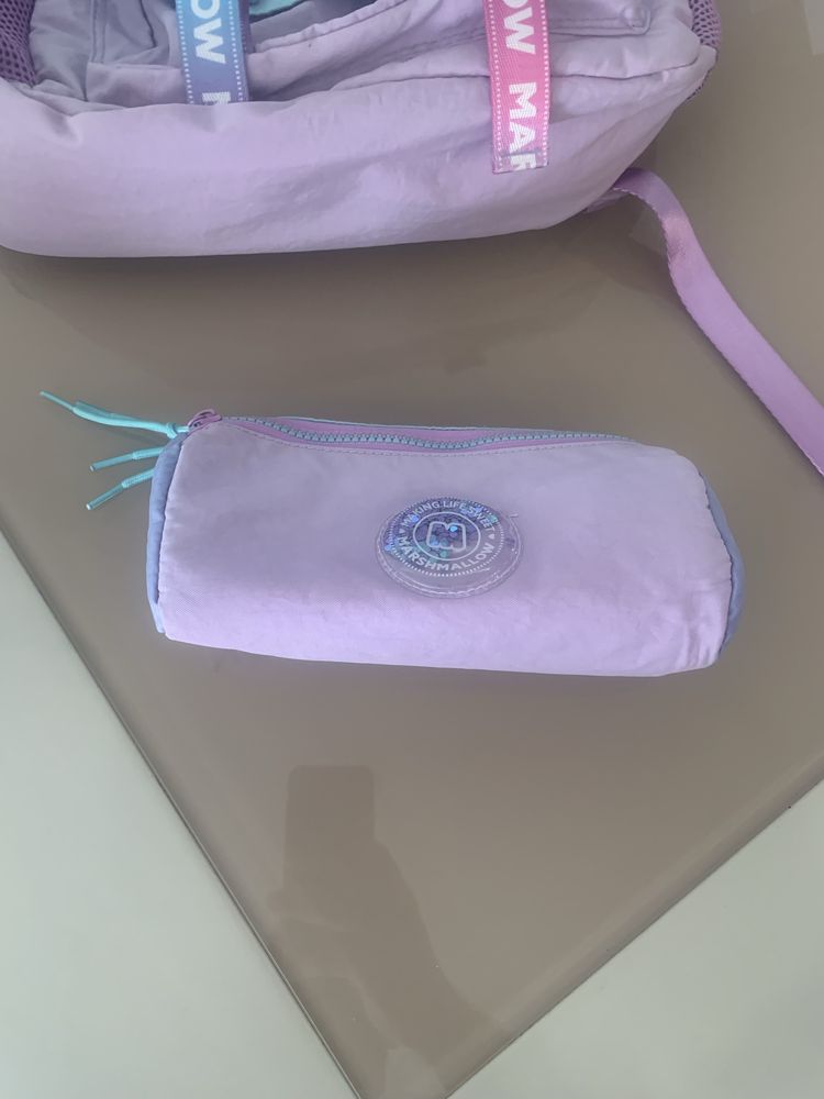 Vendo mochila MARSHMALLOW