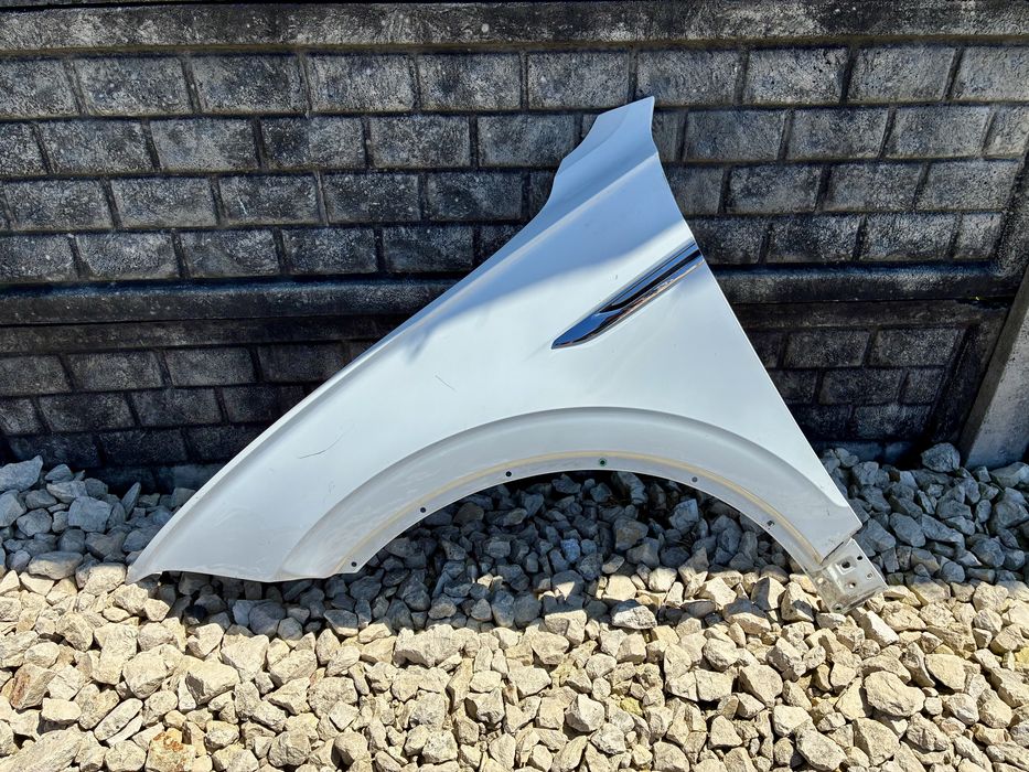 Blotnik przedni lewy LC9A VW Touareg 3 III 760 18- oryginal