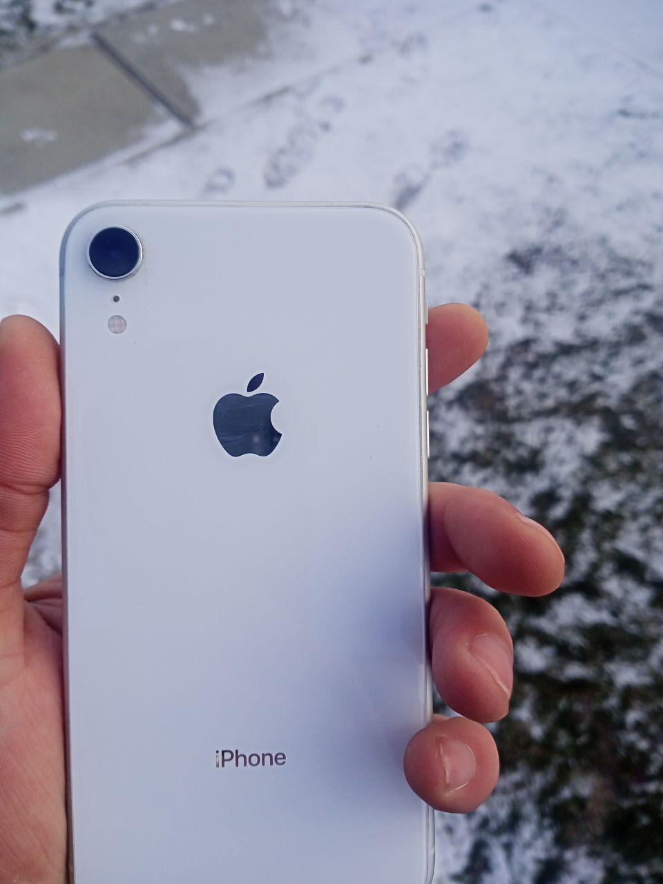 iPhone xr 64gb..