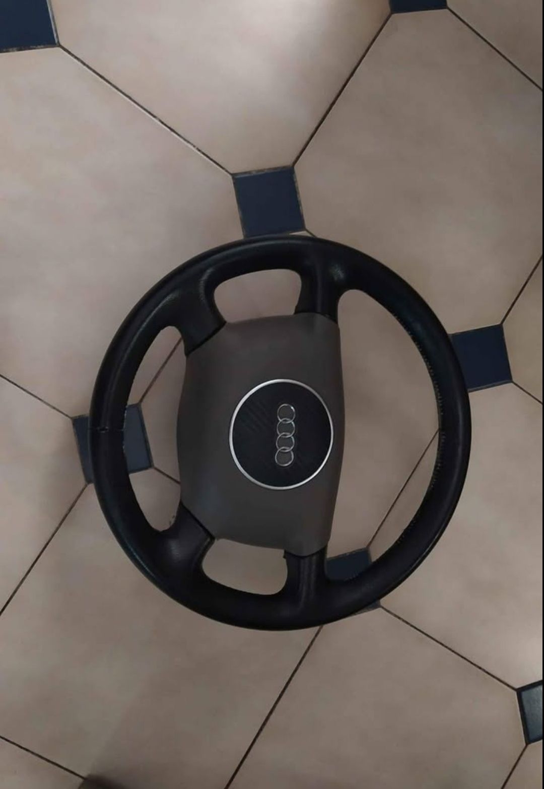 Volante Audi com Airbag