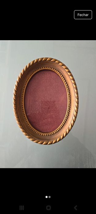 Moldura de parede oval vintage