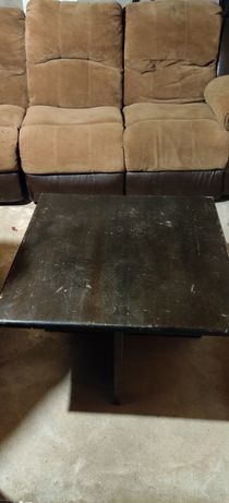 Sofá e mesa para restauro