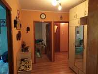 Продам 3 комнатную на Славянке. Улучшенной планировки.
