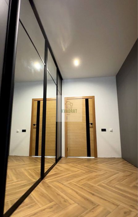 Продам сучасний таунхауз