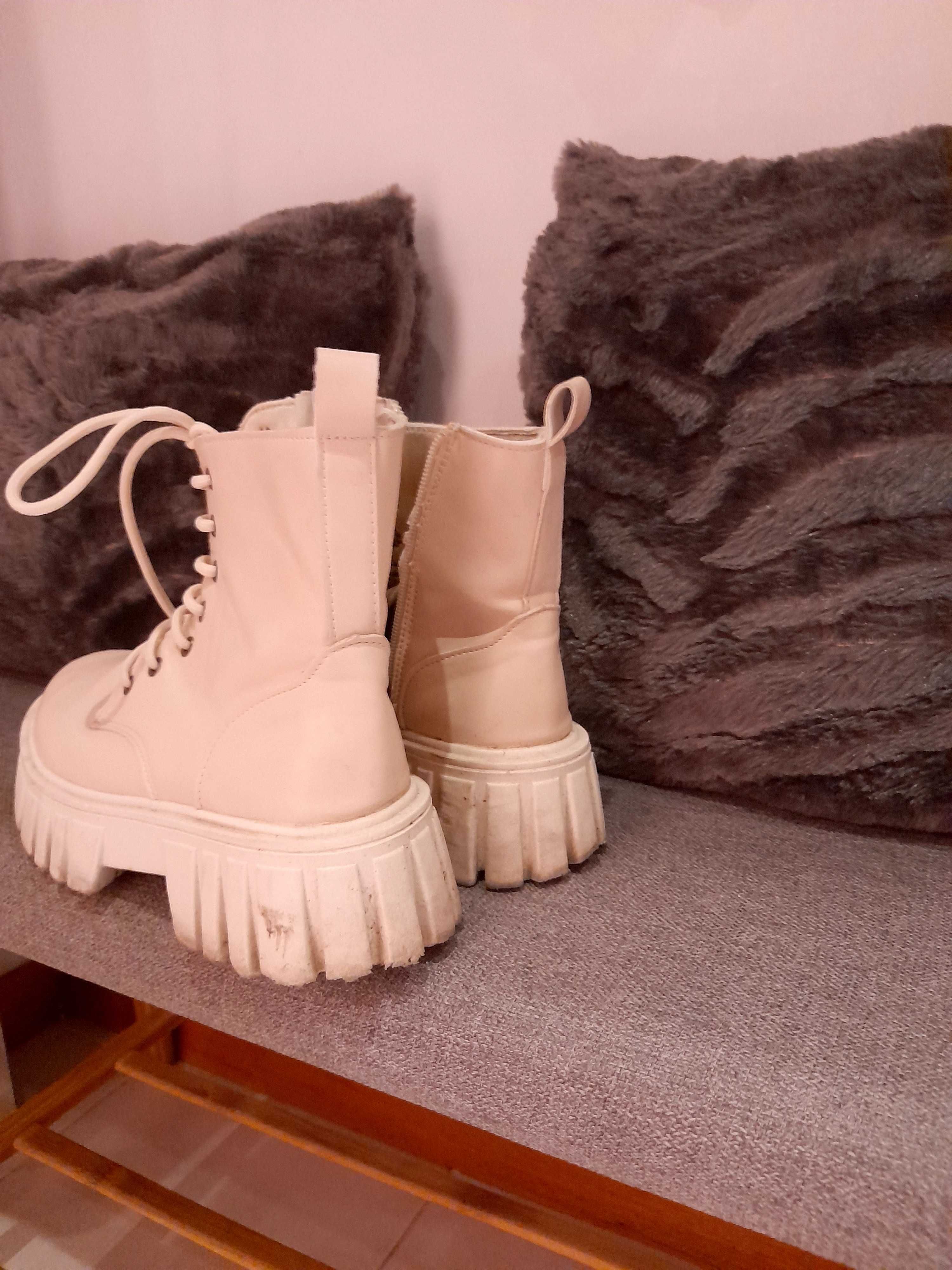Botas estilo militar