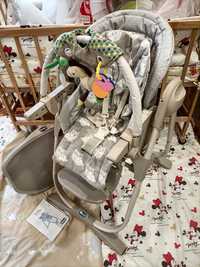 Продам стульчик для кормления Chicco Polly Magic 3в1с дугой для игруш.