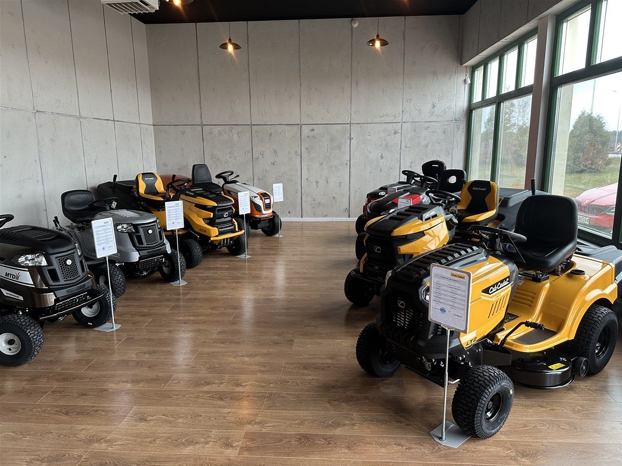 LT2 NR92 Traktor Ogrodowy kosiarka spalinowa z koszem Cub Cadet 2025