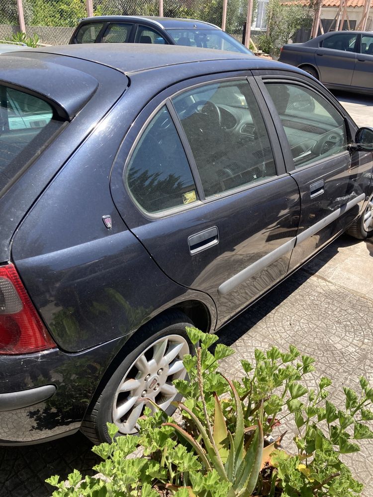 Rover 25 ou rover 200 para peças ou inteiro por 200€