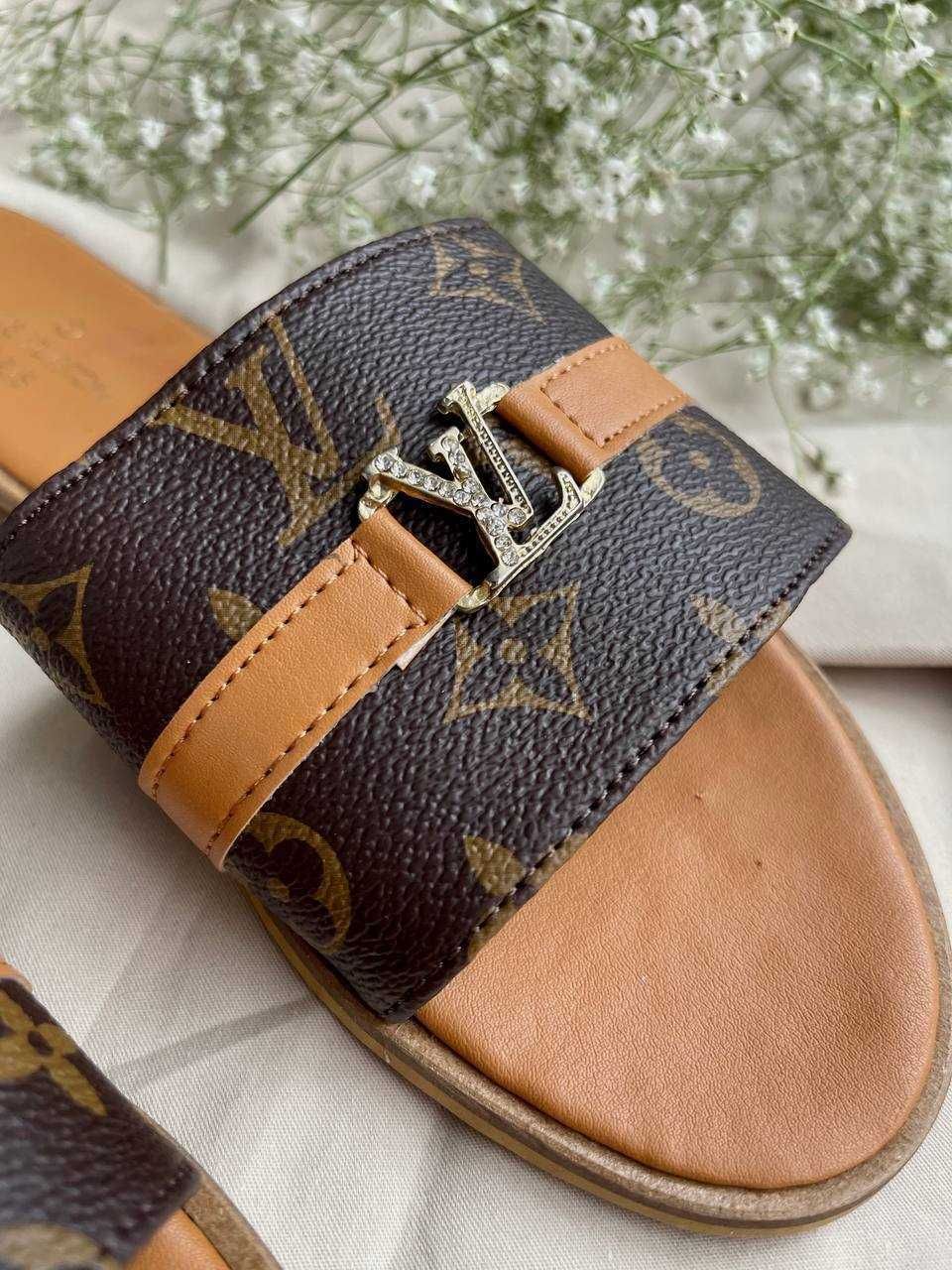 АКЦІЯ! Жіночі шльопанці Louis Vuitton Small Strap Slides ‘Brown’