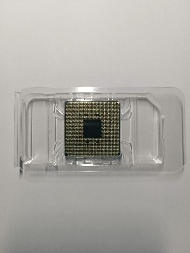 Процесор AMD Ryzen 7 5700x новий