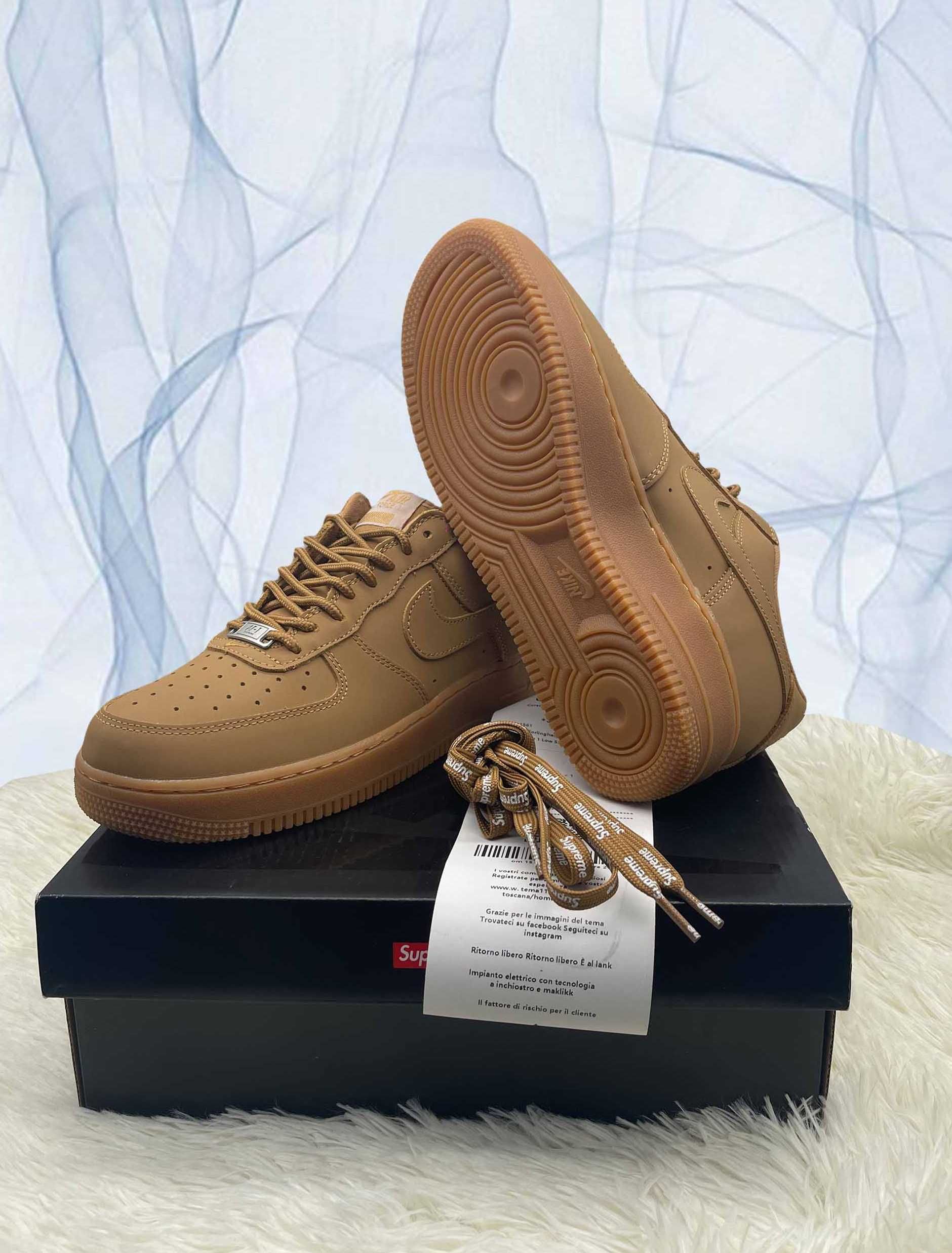 Nike Air Force 1 Low SP Supreme Wheat 42 EU / 8,5US / 26,5 CM