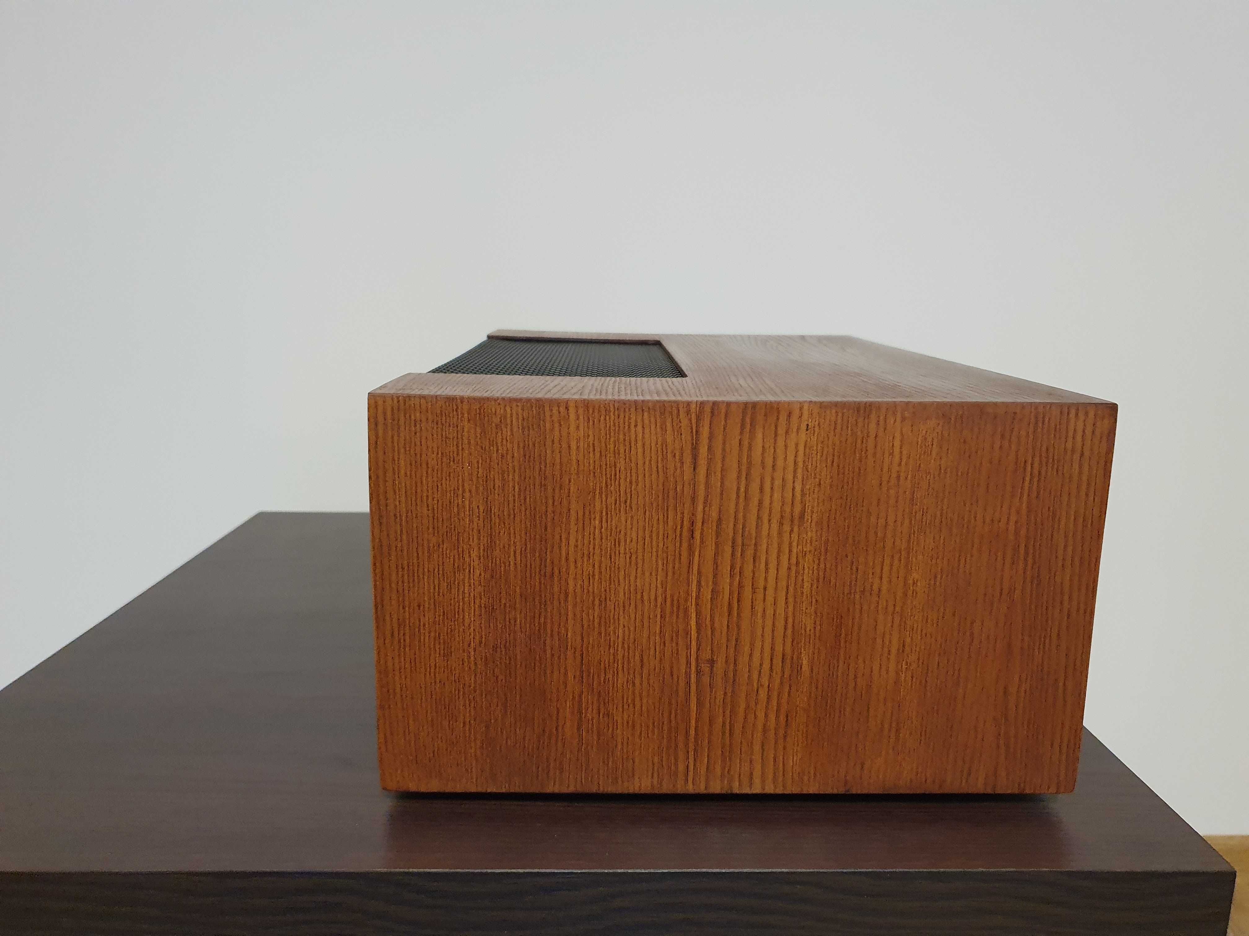 Amplituner Marantz 2215B