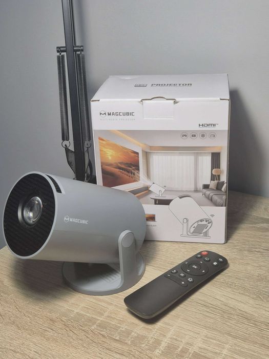 Nowy projektor Magcubic z pilotem i WiFi HDMI rzutnik z głośnikiem