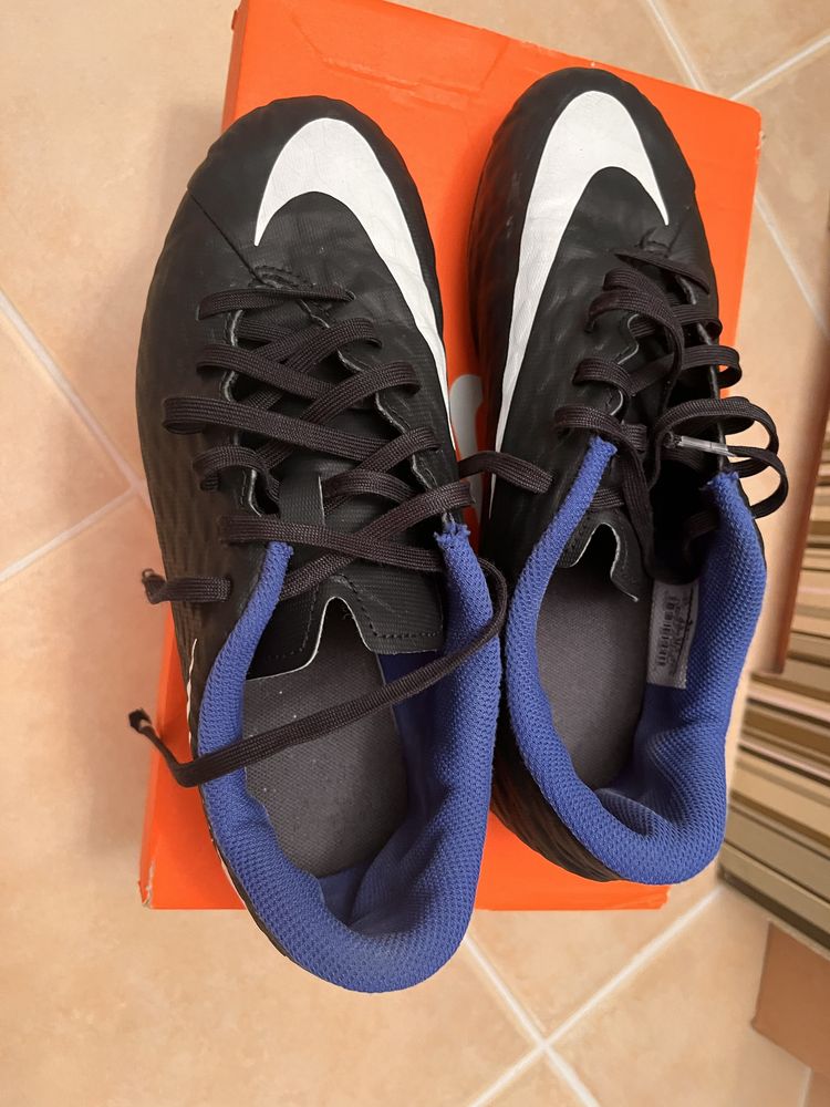 Korki nike jr hypervenom phade r.37,5