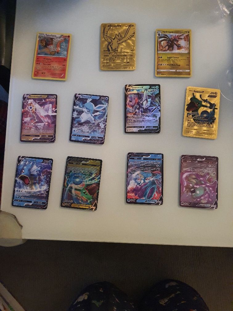 Cartas Pokémon variadas