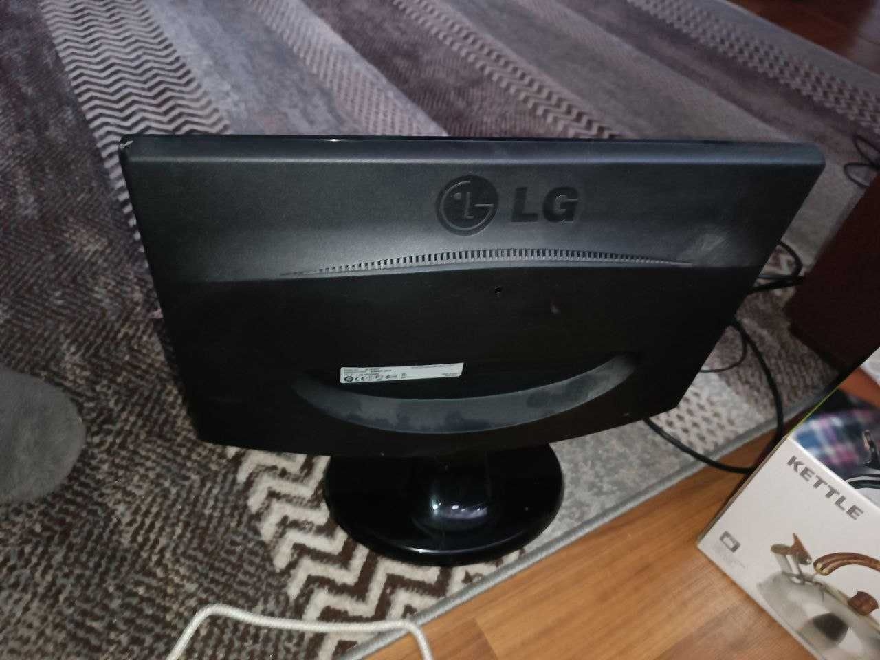 Монітор LG 18.5 дюймов