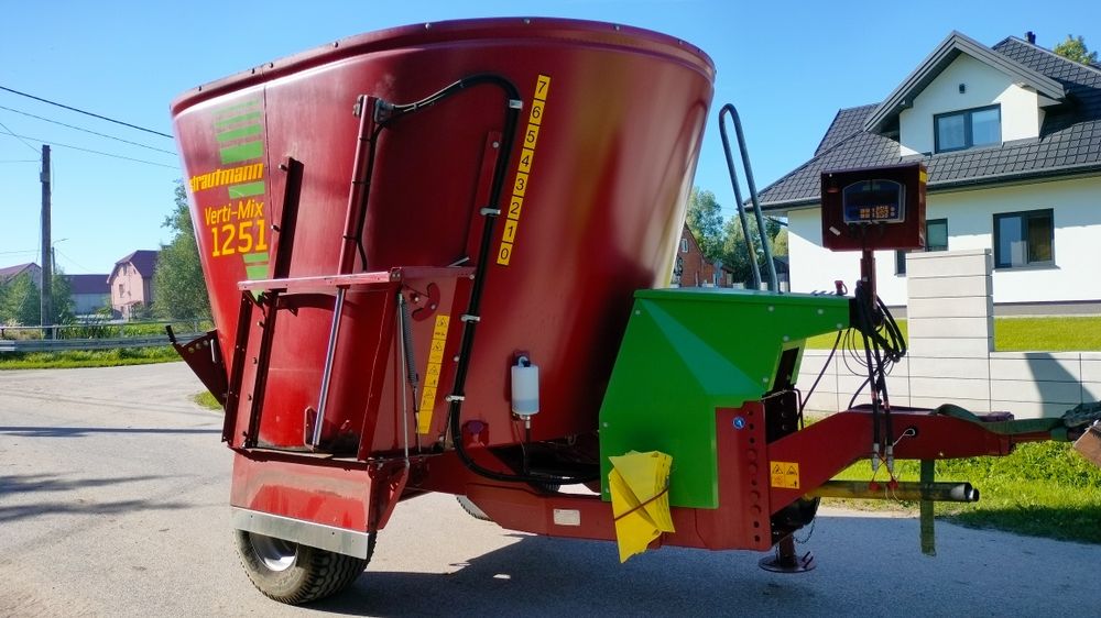 Paszowóz wóz paszowy Strautmann Vertimix 951