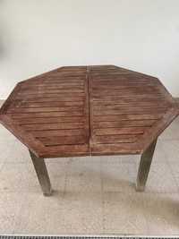 Mesa de jardim extensível