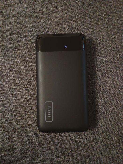 Повербанк INIU BI-B5 20000mAh в гарному стані