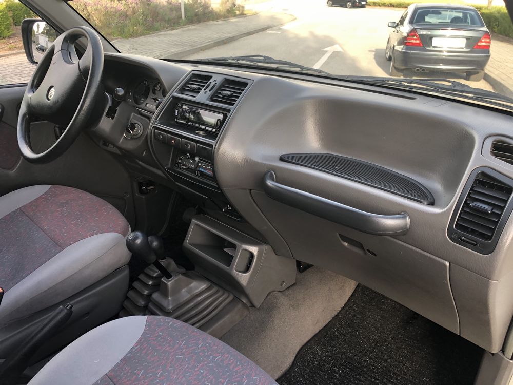 Nissan Terrano II