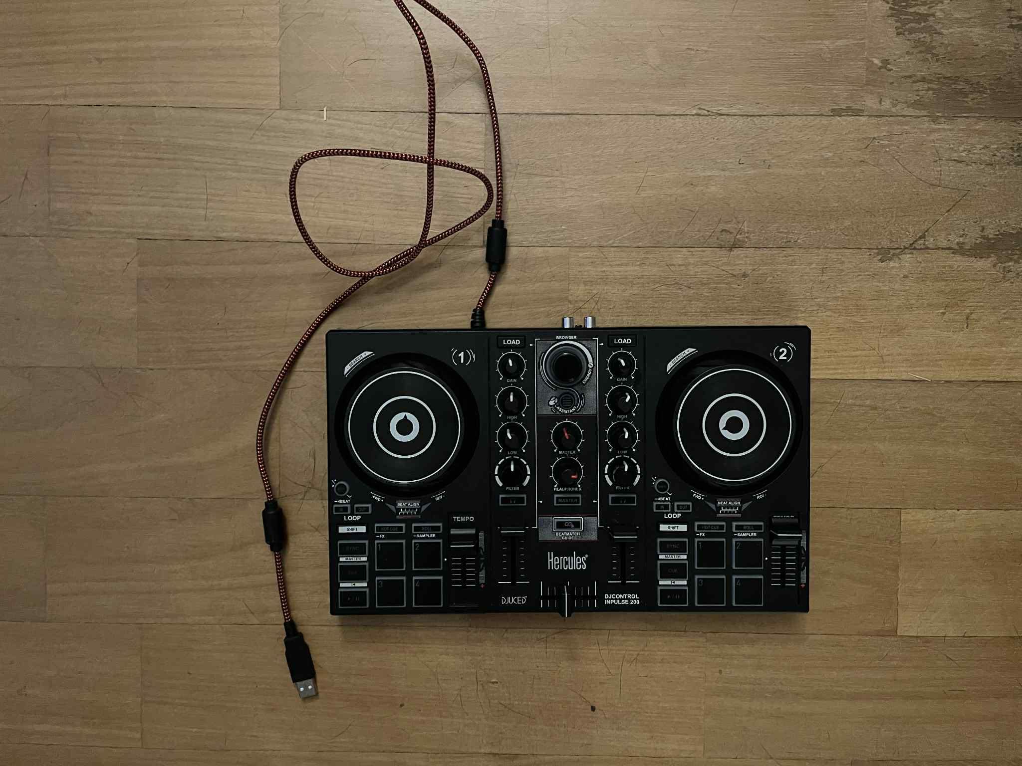 Konsola Hercules DJ