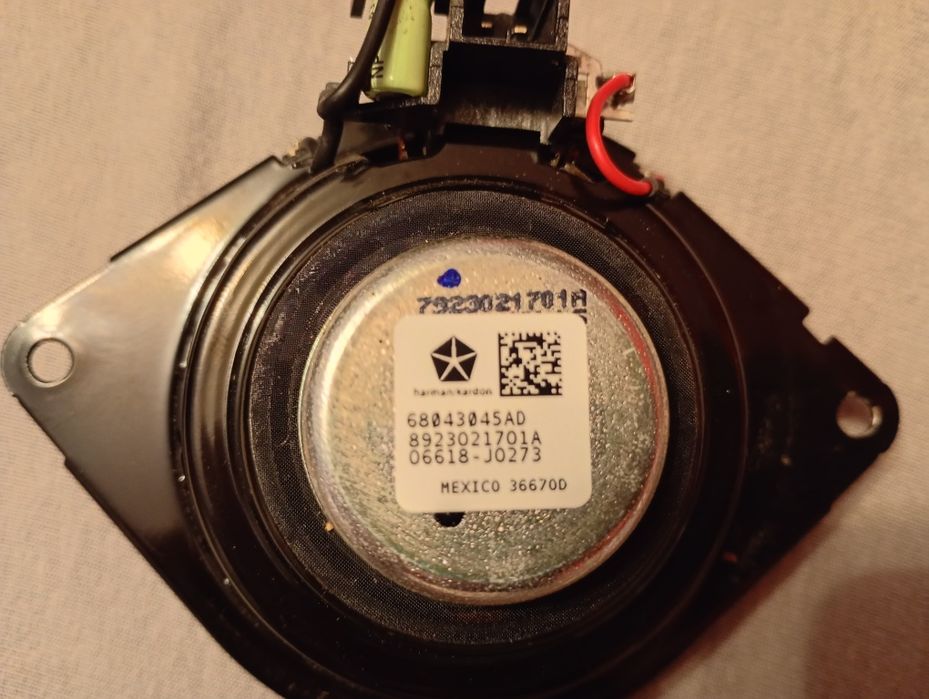 Głosnik  chrysler pacifica