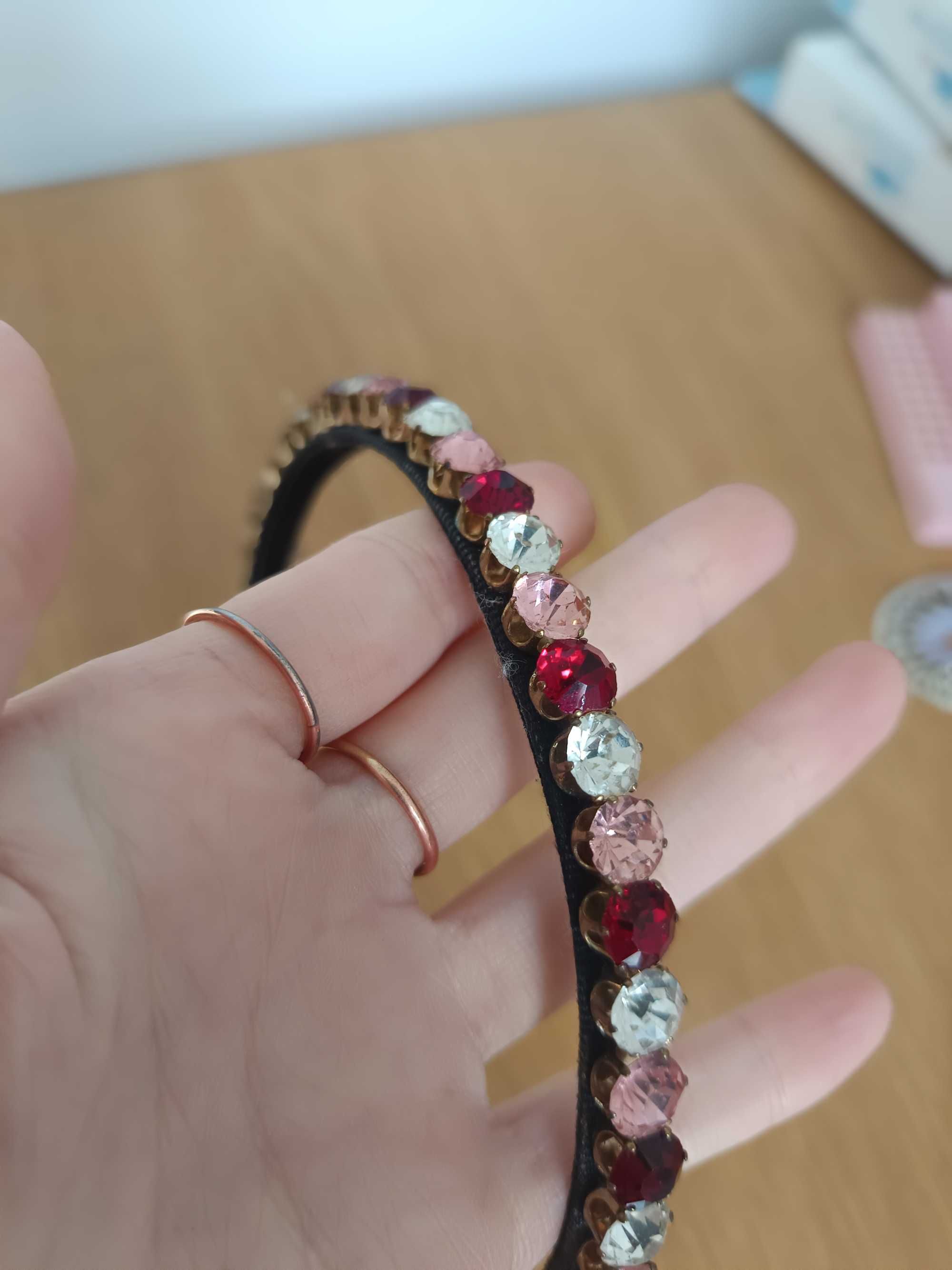 Nowa opaska Parfois diamenty kryształy