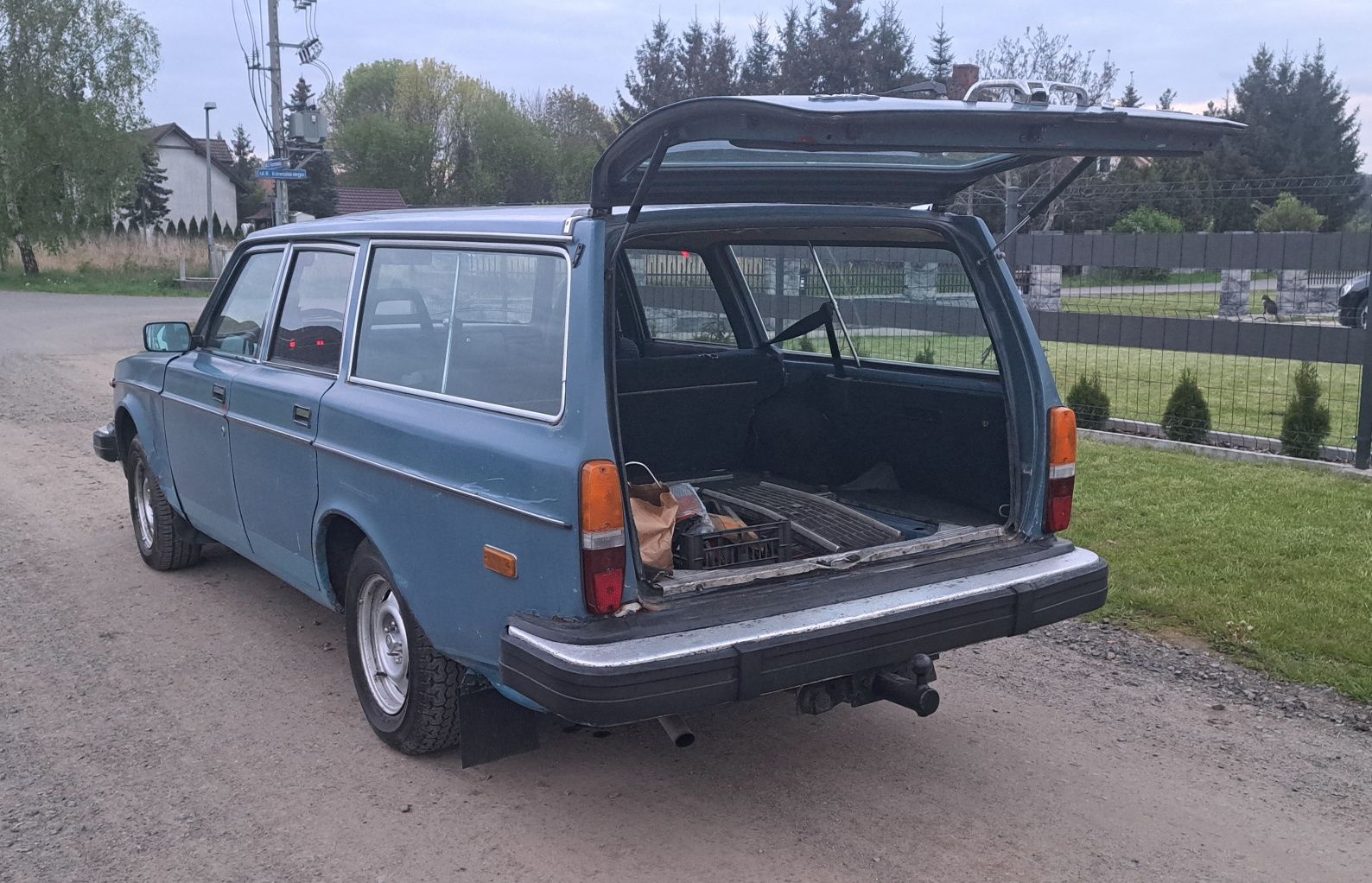 NA CZARNYCH Volvo 245 2,4 diesel super baza klasyk car super jedyny