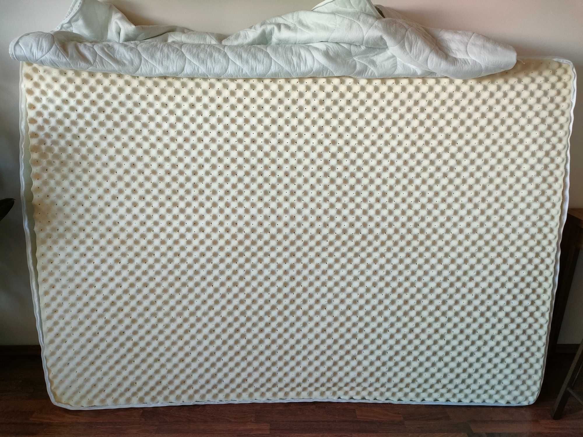 Materac 140x200 Hilding Zorba średnio- twardy