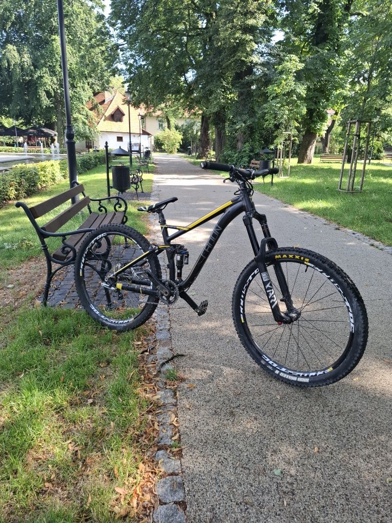 Amortyzator Rock shox yari