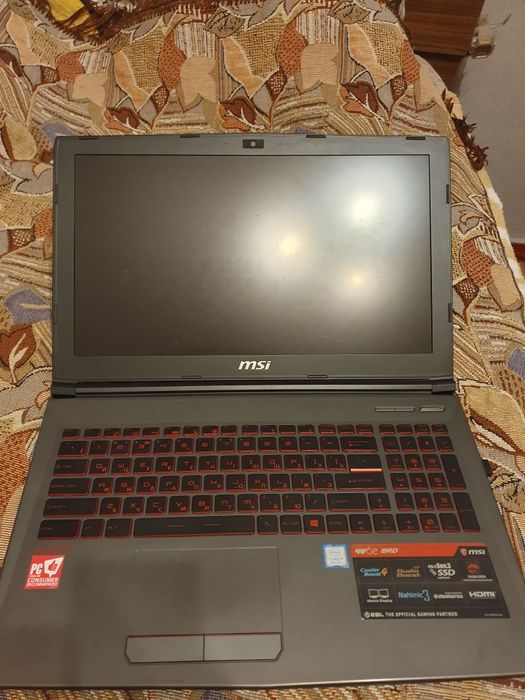 Игровой ноутбук MSI GV62 8RD / 15.6"