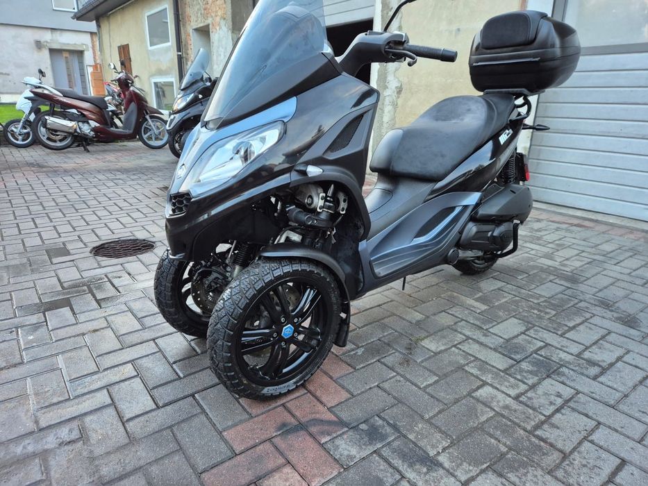 Piaggio MP-3 PIAGGIO MP-3 SPORT r.pr.2020 poj. 300 cm na kat B