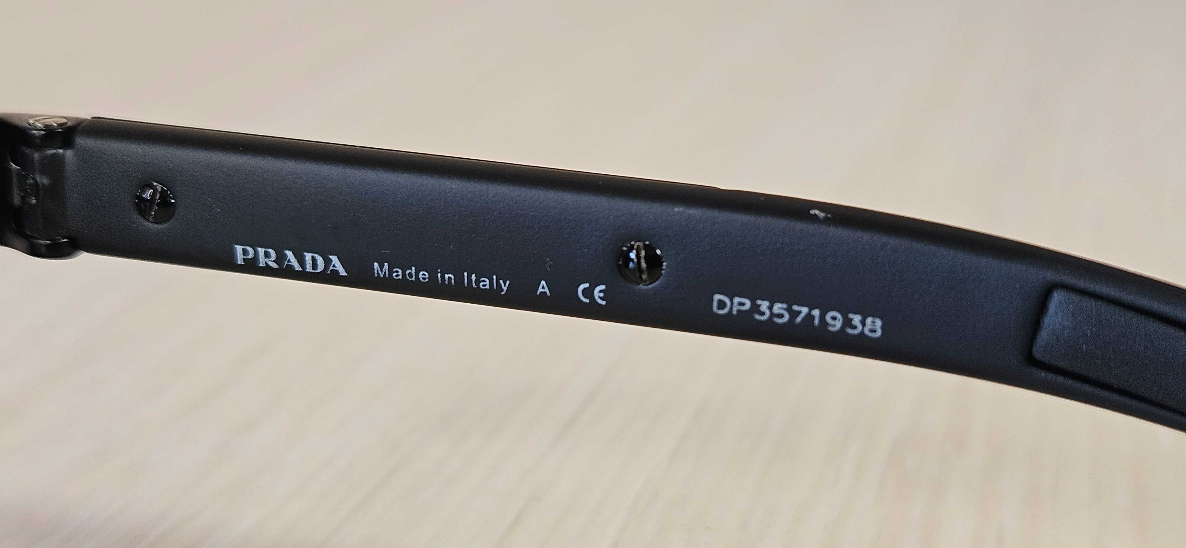 PRADA. Сонцезахисні окуляри PRADA SPS 54I 1BO-1A1 65 мм.
