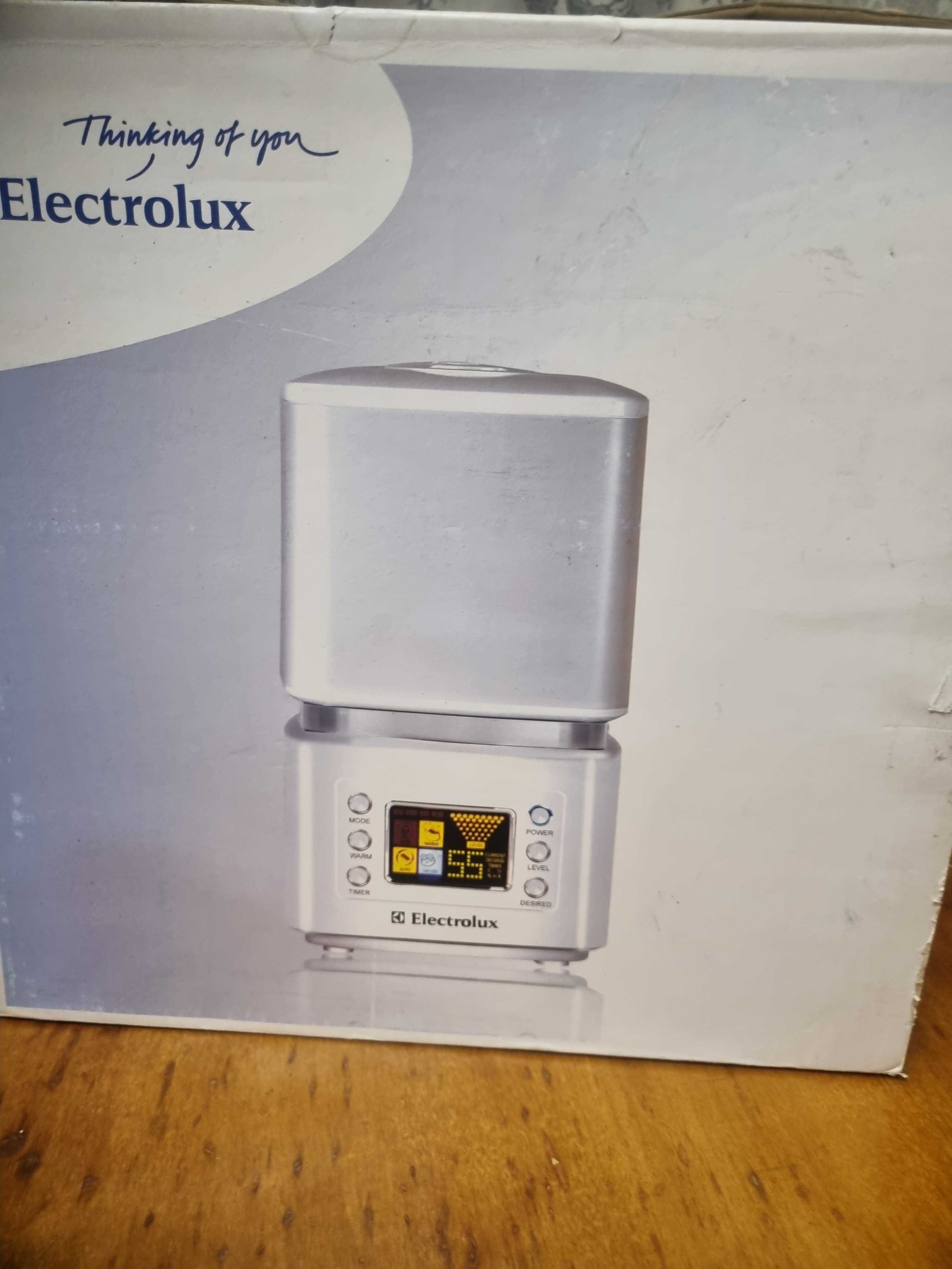 Продам зволожувач повітря Electrolux EHU-3510D